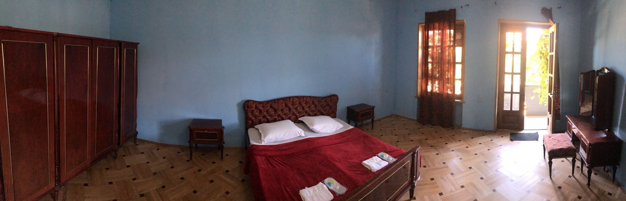Lucky Family Hotel ティビリシ エクステリア 写真